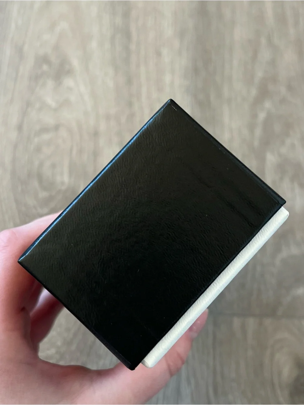 Chanel Box (BB77)